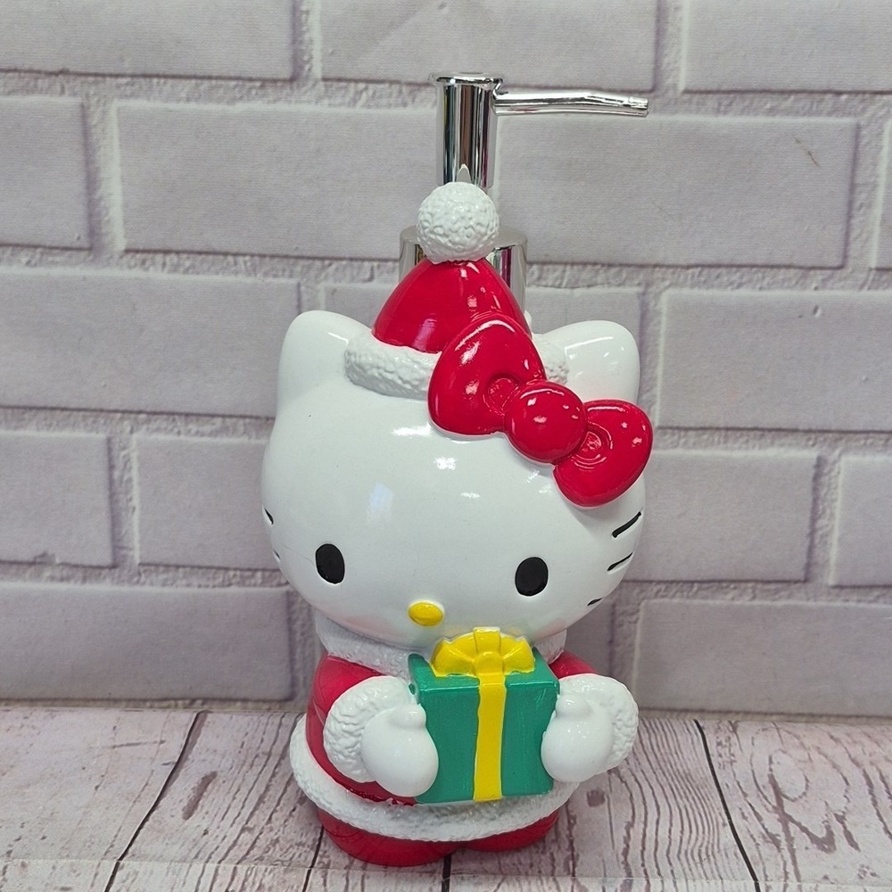 Sanrio Hello Kitty Santa Suit Soap Lotion Pump Dispenser - Christmas - NEW